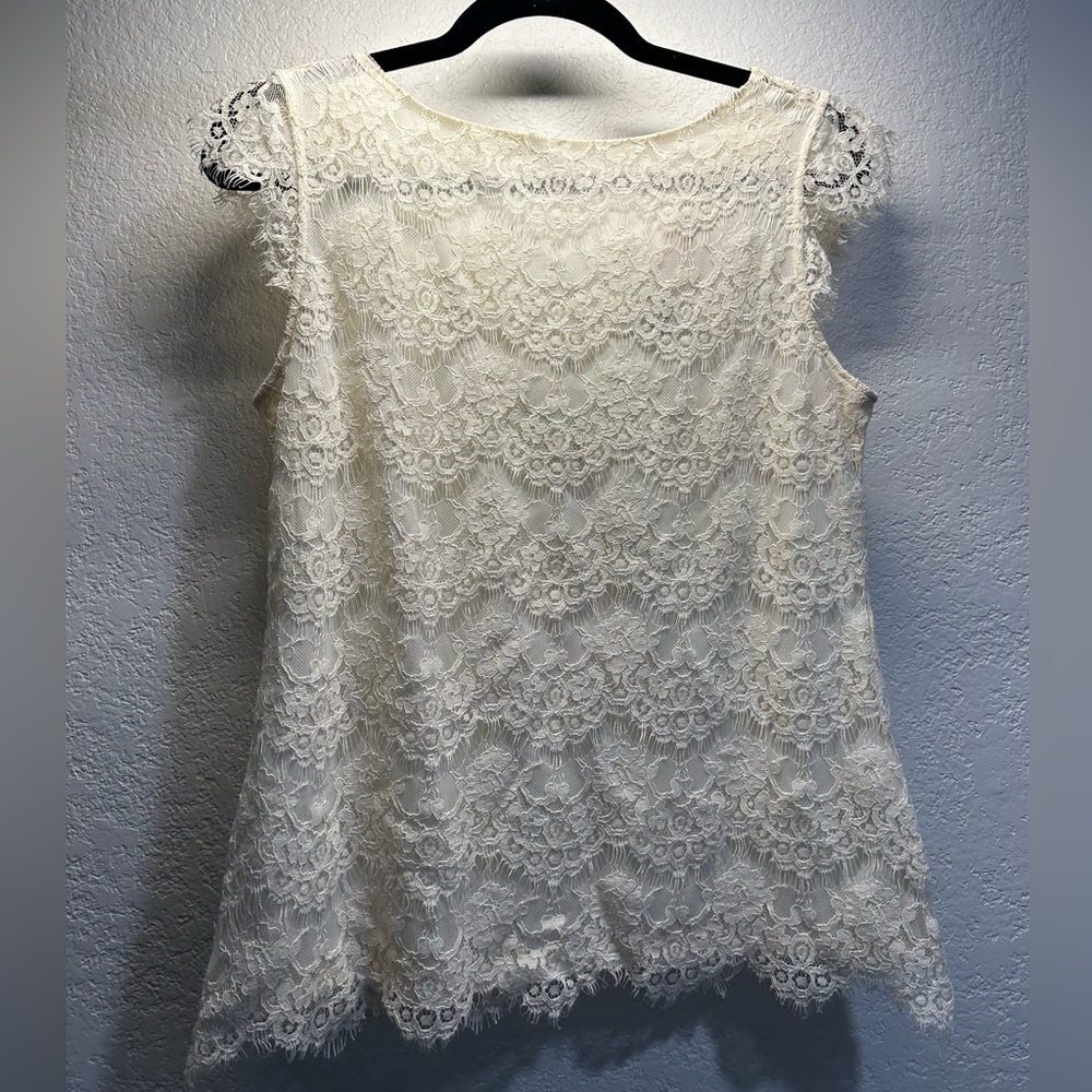 The Limited Ivory Lace Sleeveless Top Size M Scandal Collection